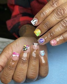 Natural Painted Nail Designs, Unique Acrylic Nails Short, Cute Nail Ideas For Kids, Paris Nails