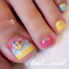 フット Pretty Pedicures, French Pedicure, Foot Nail, Cute Summer Nails, Bedroom Bed Design, Dream Nails, Pedicure Nails, Pedicures, Mani Pedi