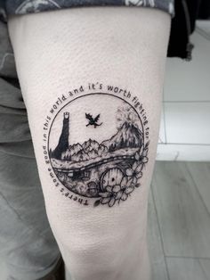 a person with a tattoo on their leg that says, it's worth to travel