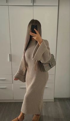 Strange Fashion, Estilo Hijab, Mode Zara, Winter Fashion Outfits Casual, Modest Fashion Outfits, Cute Simple Outfits, Fall Fashion Outfits, Looks Style, Mode Inspiration