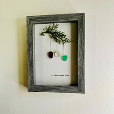 Sea Glass Pebble Art, Seaglass Christmas, Gift for Her, Friendship Gift, Seaglass Picture, Holiday Hostess Gift, Christmas Ornaments A perfect gift for any holiday hostess! Sweet messages printed on high quality watercolor card stock and embellished with sea glass from New England.  Frames are 8" x 6"  and equipped with a hanger on the back Seaglass Picture, Seaglass Christmas, Sea Glass Gifts, Christmas Hostess Gifts, Sea Glass Art Projects, Seaglass Art, Holiday Hostess Gifts, Glass Art Projects, Beachglass Jewelry