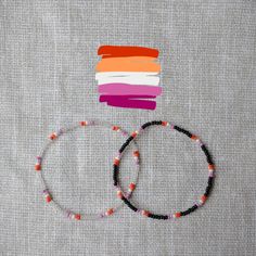 Gay Beaded Bracelets, Pride Bracelet Diy Beads, Pride Jewellery Diy, Lesbian Jewelry Fashion, Pride Beaded Bracelets, Lesbian Jewelry Diy, Lesbian Accessories, Pride Bracelets, Pride Bracelet Diy