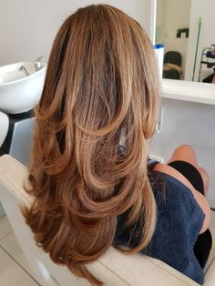 #blowout #hairstyle #hair #haircolour love a good bouchy blow wave xo Brazilian Blowout Hairstyles, Blow Wave, Blowout Hairstyle, Blowout Curls, Hair Blowout, Curls For Long Hair, Blow Dry Hair, Simple Wedding Hairstyles, Blowout Hair