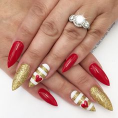 Stiletto hearts Valentine's Day nail art design Nail Art Vermelho, 49ers Nails, Red Nail Art Designs, Unghie Nail Art, Red Nail Art, Super Nails, Red Nail