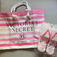 New!!! Perfect For Summer Vacay! Victoria's Secret White Bag For Beach, Victoria's Secret White Beach Bag, Victoria's Secret White Bag For Spring, Pink Beach Bag, Gold Tote Bag, Pink Bags, Plaid Tote, Victoria Secret Tote Bags, Victoria Secret Pink Bags