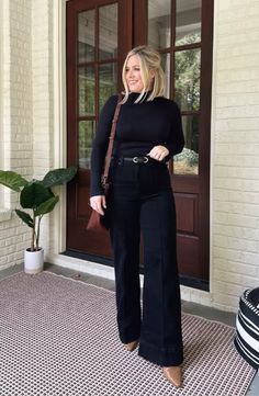 Wide Leg Black Jeans Outfit, Black Wide Leg Jeans Outfit, Black Jeans Outfit Winter, Black Wide Leg Pants Outfit, Curl My Hair, Wide Leg Black Jeans, Jeans Outfit For Work, A Lot Of Hair, Black Wide Leg Jeans