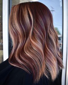 Free 50+ Ideas For hairstyles for summer|hairstyles for straight hair Hair Color Ideas For Winter 2023, Auburn Hair With Money Piece, Redhead Hair, Dimensional Hair, Raven Hair, Dimensional Hair Color, Hip Hair, Red Hair With Blonde Highlights, Hair Colour Design