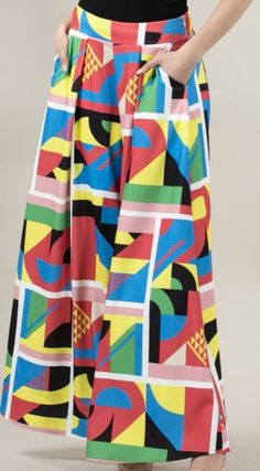 Abstract graphic print, low waist side zipper, side pockets wide leg pants. 95% Polyester, 5% Spandex Funky Aesthetic, Funky Pants, Wide Leg Pants Outfit, Abstract Graphic, The Culture, Dream Clothes, Low Waist, Pants Outfit, Side Zipper