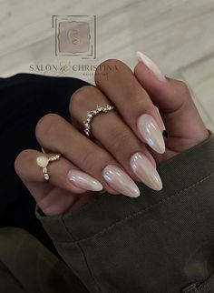 Short Nail Spring, Almond Nail Short, Nail Color Blue, Pink Nail Acrylic, Trending Nail Color, Nude Winter Nails, Nail Easter, Trending Nail Colors, Ongles Beiges