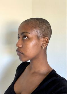 Hair Muse, Heads Challenge, Shaved Head Women, 100 Heads, Braiding Styles, Bald Hair, Hair Inspiration Short