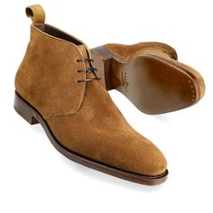 CHUKKA BOOTS SNUFF SUEDE | CARMINA Chukka Boots Men, Leather Industry, Exclusive Shoes, Suede Belt, Shoe Tree, Desert Boots, Goodyear Welt, Shoes Outlet, Gentleman Style