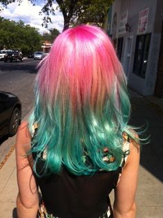 Pink And Teal Hair, Teal Ombre Hair, Coral Hair, Pink Ombre Hair, Teal Ombre, Best Hair Dye, Short Ombre Hair