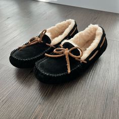 Ugg Slippers I Got As A Gift. Wasn’t Willing To Break Them In. I Suggest Sizing At Least A Half Size Up With These. I’m A True 6 In A Flat, But If You’re Willing To Break Them In They Are Supposed To Loosen Up With Wear. Never Worn, Only To Try On. Originally $100 Comfortable Black Suede Slippers, Casual Suede Slippers For Fall, Casual Leather Slippers For Fall, Casual Slippers With Suede Lining And Round Toe, Casual Slippers With Suede Lining, Black Leather Winter Slippers, Casual Black Suede Slippers, Casual Flat-heel Slippers For Fall, Black Round Toe Slippers For Fall