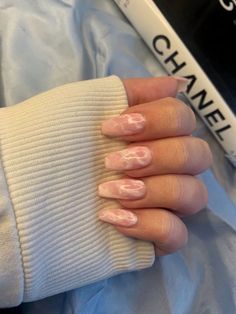 Soft Pink Marble Nails, Classy Marble Nails, Mermer Nails, Natural Marble Nails, Neutral Marble Nails, Marble Tip Nails, Baby Pink Nail Art, Pink Marble Nail Designs, Cute Marble Nails