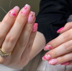 Heart nails, cute nails, pink nails, coffin nails, gel nails, glitter nails, ombre nails Glitter Nails Ombre, Pink Nails Coffin, Cute Nails Pink, Gel Nails Glitter, Hearts Nails, Nails Ombre, Nails Cute