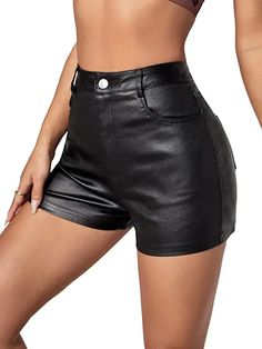 100+Taylor Swift Concert Outfit Ideas For Moms: Wear This!! – Festival Attitude Short Cuir, Black Leather Shorts, Causal Outfits, Festival Looks, Short Jeans, High Waisted Shorts Denim, Denim Shorts Women, Leather Shorts