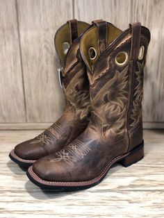 Laredo Men's Distressed Tan Kane Square Toe Western Boots 7812 - Painted Cowgirl Western Store Western Chaps Mens, Cowboy Fit, Square Toed Boots, Cowboy Boots Men, Pull On Work Boots, Square Toe Cowboy Boots, Square Toe Western Boots, Composite Toe Work Boots, Cowboy Boots Square Toe