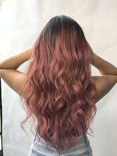 Give your style a playful vibe with this rose gold pink balayage with black roots. Visit Walking On Sunshine Hair Salon in Singapore to try this out! rose gold pink balayage // hair balayage pink // latest hairstyles #balayage #balayaged #hairstlyes #highlighte #highlights Rose Gold Hair Short, Rose Gold Hair Korean, Pink Hair On Brown Hair, Brownish Pink Hair, Dirty Pink Hair, Smokey Pink Hair, Pink Hair Brown Roots, Light Pink Balayage, Pink Balayage Black Hair