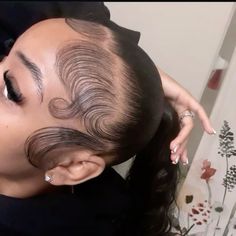 School Selfies, Inspo Hairstyles, Wig Installs, Sleek Ponytail Hairstyles, Hair Braider, Quick Natural Hair Styles, Edges Hair, Quick Weave Hairstyles, Braided Hairstyles For Teens