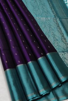 Double Colour Blouse Design, Pattu Sarees Latest Collection, Aesthetic Saree, South Indian Wedding Saree, Bridesmaid Outfits, Saree Tassels Designs, Marriage Ideas, Simple Saree Designs