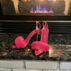 Nwt Cute Pink Heels With Fluffy Front Strap. Pink Heels For Formal Winter Occasions, Pink Formal Heels For Winter, Trendy 4-inch Heels For Winter, Winter Party Heels With Sculpted Heel, Winter High Heel With Wrapped Heel, Winter High Heels With Wrapped Heel, Pink Winter Evening Heels, Pink Feather Heel, Fluffy Hot Pink Heels