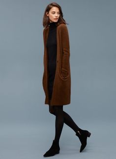 Feminine Streetwear, Casual Chique, Paris Mode, Mode Casual, Looks Black, Winter Outfits For Work, Brown Coat, Winter Mode, Looks Chic