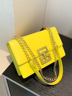 Amarillo Casual,De moda Collar  Poliuretano Geométrico,Letras,A cuadros,Liso,Estampado en Textura Bolso baguette Embellished Commuter Bag, Baguette Bag, Small Chest, Kids Jewelry, Square Bag, Metal Chain, Shoulder Bag Women, Luggage Bags, Baguette