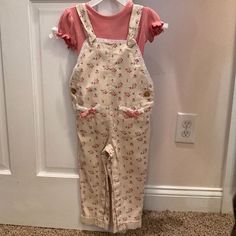 Overalls Are New With Tags, But We Did Use The Shirt Part And Washed It Once. Adorable!! Cute Beige Playtime Sets, Beige Playtime Sets For Spring, 2 Piece Skirt Outfit, Floral Outfit Summer, Two Piece Romper, Cheetah Jacket, 2 Piece Short Set, Top Skirt Set, Vest White