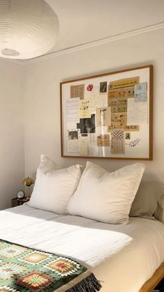 College House, College Room, Apartment Decor Inspiration, Apartment Room, Dream House Decor, Memory Box, Stylish Furniture