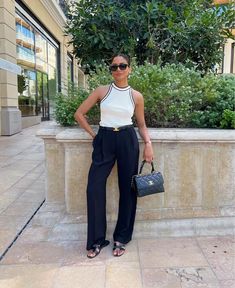 cocobeautea 1 Trendy Work Outfit, Black Pants Outfit, Casual Chic Outfits, Easy Chic, Mango Tops, Monochrome Fashion, Summer Work Outfits, Elegante Casual, Summer Work