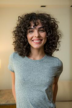 Natural Curly Hair Cuts, Curly Hair Photos, Short Curly Haircuts, Medium Curly Hair Styles, Haircuts For Curly Hair, Curly Hair Inspiration, Dirty Dancing