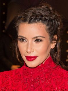 Kardashian Eye Makeup, Kim Kardashian Eye Makeup, Kim Kardashian Braids, Kardashian Braids, Prom Hair Tutorial, Kim Kardashian Hair, Kardashian Hair, Braided Hairstyles Updo