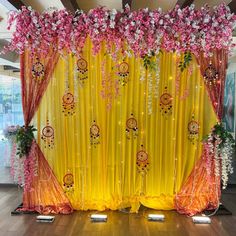 (316) JOL EVENTS - YouTube Balloon Haldi Decoration, Jaggo Decor Backdrop, Indian Decoration Wedding, Haldi Wallpaper, Haldi Backdrops, Jaggo Decor, Haldi Carnival, Mehendi Backdrop, Haldi Decoration Ideas At Home