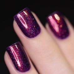 Ava Nails Grunge, Sweet Nails, Acrylic Nail Powder, Holographic Nail Polish, Nail Style, Christmas Nails Acrylic, Red Nail, Colorful Nail Designs, Glitter Nail