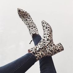 White Floral Chunky Heel Ankle Booties for Party, Music festival, Ball, Date, Big day, Going out | FSJ #shoefashion #heelsoftheday #fashionideas #instafashion #prettyfashion #brownheels #confidentwomen #luxuryshoes #luxurystuff #luxurystyles #luxurystyle #womenempowerment #luxuryfashion #heels #bossladymindset #walkinstyle #heelsaddiction #weekendstyle #prettystyle #prettyshoes #beautifulshoes #elegantshoes #prettyclothes #stylishshoes #stylishheels Fashion Objects, Ankle Strap Chunky Heels, Heel Accessories, Chunky Heel Ankle Boots, Strappy Stilettos, Estilo Chic, Heel Ankle Boots, Black Flowers, Lace Up Heels