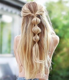 Twisty Hairstyles, Easy Hairstyle Video, Up Hairdos, Hairstyles Bangs, Hairstyle Easy, Bubble Ponytail, Simple Prom Hair, Work Hair, Hairstyles For Prom