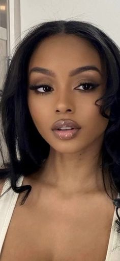 Bold Make Up, 90s Makeup Look, Mekap Mata, Round Face Makeup, 20 Makeup, Smink Inspiration