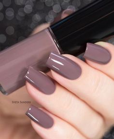 Square Mauve Nails, Work Manicure, Nail Therapy, Nail Paint Shades, Manicure Gel, Nails Colors, Makijaż Smokey Eye, Polish Colors, Classy Photography