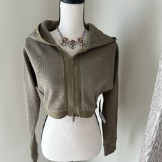 Perfect To Pair With Leggings For The Gym 80s Clothes, Bjd Clothes, 80s Outfit, Cropped Jacket, Workout Jacket, Zip Jacket, Crop Jacket, The Gym, Olive Green