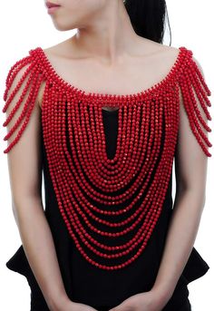 Masai Necklace, Fall Jewelry Trends, Pearl Top, Shoulder Jewelry, Shoulder Necklace, African Accessories, Afrikaanse Mode, African Clothing Styles, African Beads