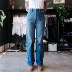 Vintage 70s Levi's Denim Ranch Jeans Medium wash with wear High rise  Straight leg fit  Size: 28" x 33" Model: 5'8" Measurement laid flat - Waist:  14" (across top waistband) - Inseam:  33" (crotch seam to bottom hem) - Rise:  12" (crotch seam to top of waist) - Hips:  18" (straight across below end of zipper) - Thigh:  11.5" (crotch seam to outseam) - Cuff:  9" (lower leg opening) Vintage High-rise Relaxed Fit Flare Jeans, Retro Light Wash Jeans For Everyday, Vintage Cotton Jeans For Everyday, Vintage Cotton Bottoms For Everyday, Everyday Vintage Cotton Jeans, Vintage Relaxed Fit Medium Wash Flare Jeans, Retro Relaxed Fit Faded Bottoms, Vintage Fitted Washed Blue Bottoms, Vintage Flare Jeans With Five Pockets For Everyday