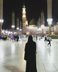 W Mekah Madinah, Mecca Medina, Islamic Events, Al Haram, Medina Mosque, Dubai Vacation, Masjid Al Haram, Islam Women