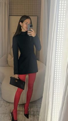 Red Tights Outfit Winter, Trendy Red Hosiery For Winter, Red Tights For Party, Tight Red Tights For Party, Blair Waldorf Red Tights, Outfit Vestido Rojo, Date Night Dinner Outfit, Autumn Photo Shoot, Outfit Navidad