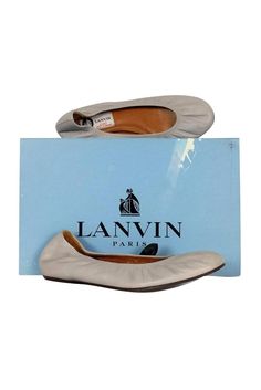 Current Boutique-Lanvin - Light Grey Leather Ballet Flats Sz 6 Gray Round Toe Flats For Spring, Gray Flats For Spring, Lanvin Shoes, Grey Light, Leather Ballet Flats, Ballet Flat, Flat Design, Grey Leather, Lanvin