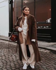 Long Brown Wool Coat, Dark Brown Coat Outfit Winter, Dark Brown Trench Coat Outfit, Long Brown Coat Outfit, Brown Coat Outfit Winter, Brown Long Coat Outfit, Dark Brown Outfit, Beige Trousers Outfit