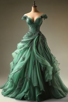 Green Princess Gown, Olives Wedding, Green Princess Dress, Elven Kingdom, Green Ball Gown, Elven Dress, Green Wedding Dresses, Mode Tips, Old Fashion Dresses