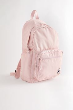 Cute Things To Buy For School, Pink Converse Backpack, Pink Back Pack, Backpacks With Lots Of Pockets, Cute College Backpacks, Cute Backpacks Aesthetic, Aesthetic School Backpack, Trendy School Backpacks, Converse Go 2 Backpack