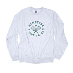 Hamptons Tennis Club Sweatshirt Preppy Oversized Crewneck Women's Trendy Sweatshirt Tennis Club Hoodie Preppy Hamptons Athletics Hoodie 📦 FREE SHIPPING on orders $35 or more to US shoppers 🛒Our unisex distressed Hamptons Tennis Club Crewneck Sweatshirts are a soft relaxed/loose fitting sweatshirt, perfect for lounging around the house, relaxing, playing tennis or running errands. 👕Brand = Gildan 🧵Fabric = 50% Cotton / 50% Polyester ✂️Design = Kelly Green heat-applied vinyl (Distressed vinyl Preppy Sweatshirts, Baseball Tee Shirts, Colorful Sweatshirt, Cheap Sweatshirts, Sweatsuit Set, Retro Sweatshirts, Oversized Crewneck, Tennis Clubs, Club Sweatshirts