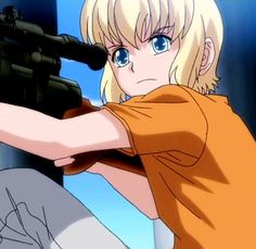 Gunslinger Girl Ova - Rico Rico kabus görüyor, elleri kolları yok yürüyemiyor Jean artık işime yaramazsın deyip terk ediyor rüyasında. Rico feribottaki adamları vuracakken suya düşüyor, Jean de vurulduğunu düşünüp kurtarmak için suya atlıyor. Sonda sahilde yürürlerken Rico denizi çok sevdiğini söylüyor, Jean da denize bakmak beni hep hüzünlendirir diyor. 2. bölümde abi kardeş ve Henrietta Rico tatile çıkıyorlar, Jean bir akşam ölen kardeşinin ruhuyla konuşuyor, Rico görüyor.