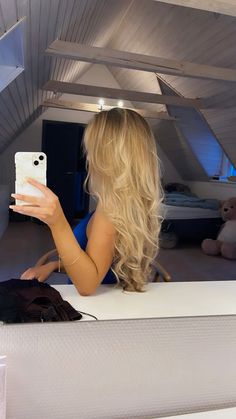 Hair Inspo Blonde, Blonde Hair Balayage, Blonde Selfies, Hair Mirror, Pretty Blonde Hair, Blonde Aesthetic, Hair Balayage